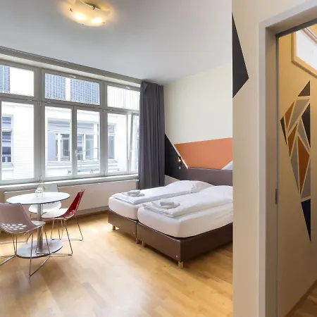 Kapszulahotel Five Elements & Capsules