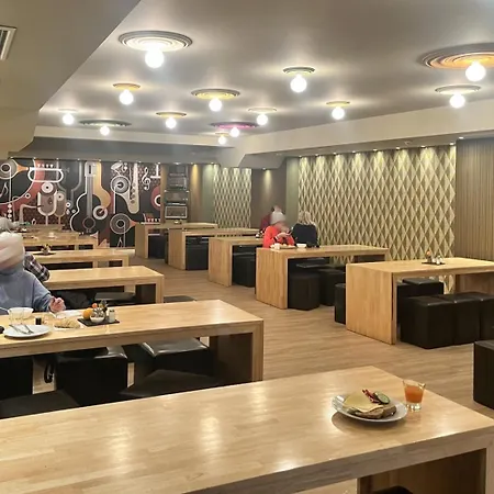 Five Elements & Capsules Kapszulahotel *