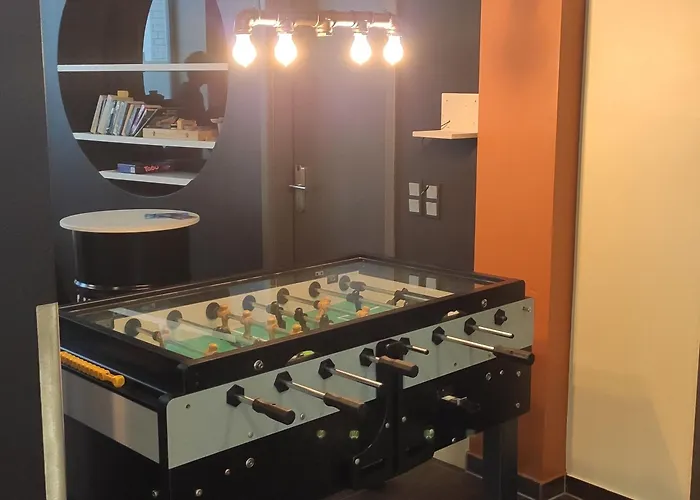 Five Elements & Capsules بيت شباب