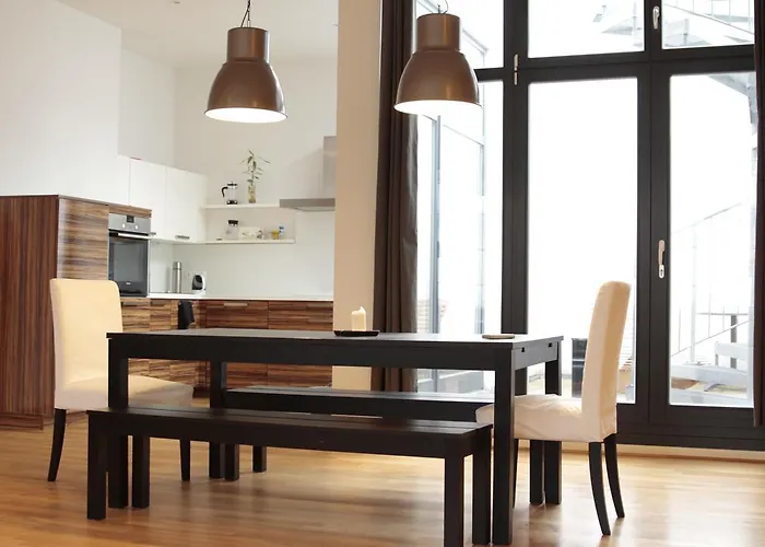 بيت شباب Five Elements & Capsules