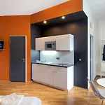 Five Elements & Capsules Hostel Lipsko