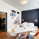 Hostel Five Elements & Capsules Lipsko