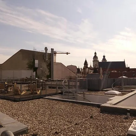 מלון קפסולה Five Elements & Capsules