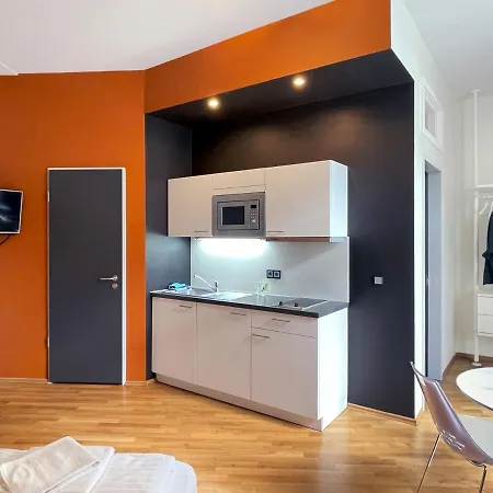 Five Elements & Capsules Hostel Leipzig