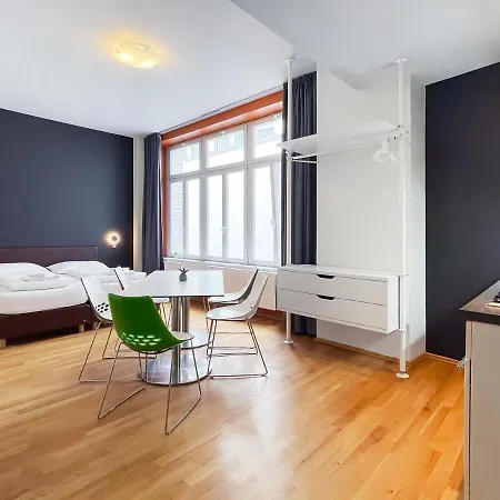 Hostel Five Elements & Capsules *