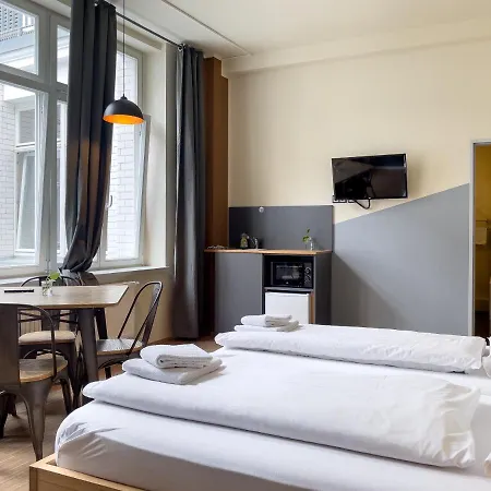 Hostel Five Elements & Capsules