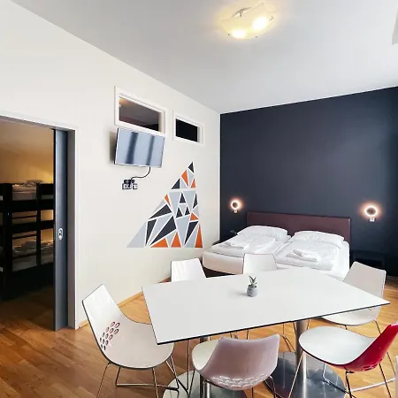 Hostel Five Elements & Capsules Leipzig