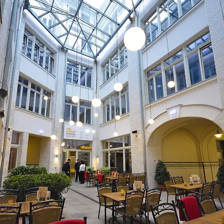 Hostal Five Elements Leipzig