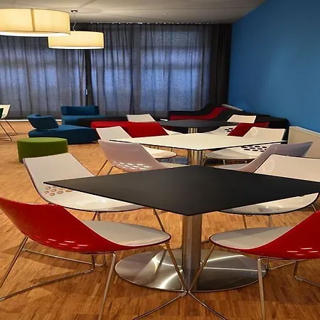 Hostel Five Elements & Capsules Leipzig