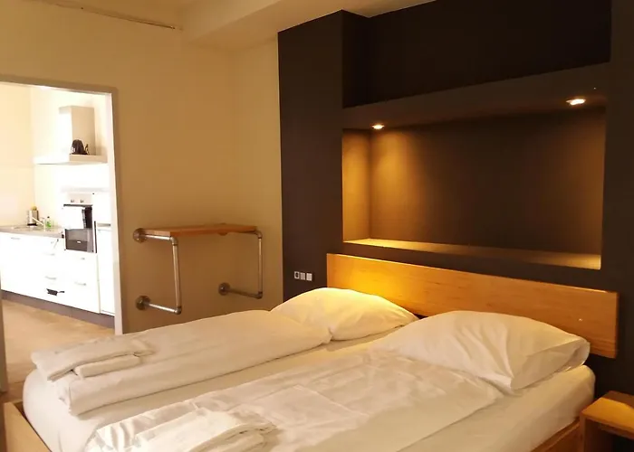 Five Elements & Capsules