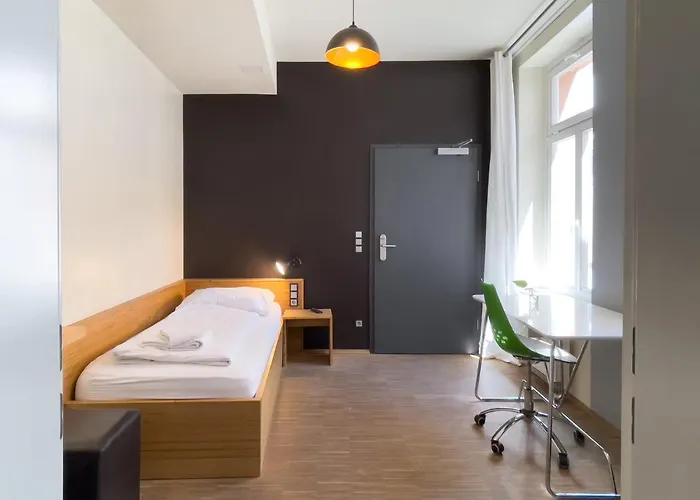 Five Elements & Capsules Hostel Leipzig