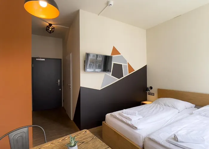 Hostel Five Elements & Capsules *