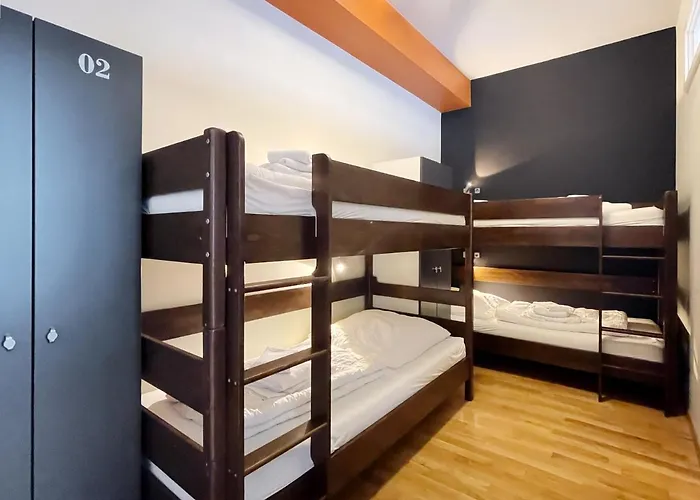 Five Elements & Capsules Hostel Lipsko