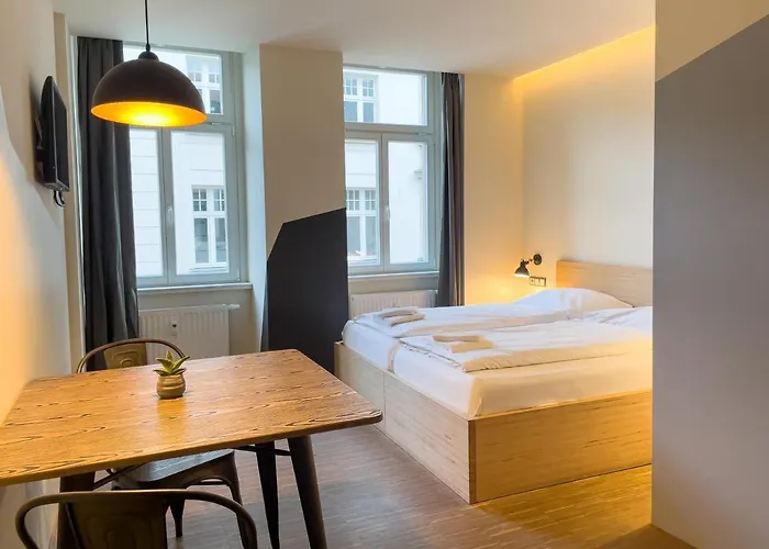 Five Elements & Capsules *