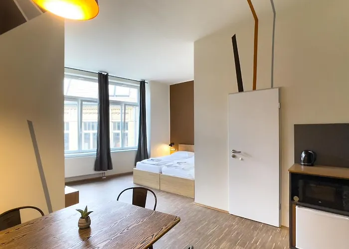 Five Elements & Capsules Hostel Lipsko