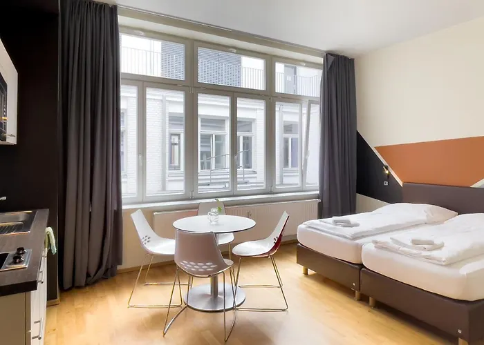 Five Elements & Capsules * Lipsia