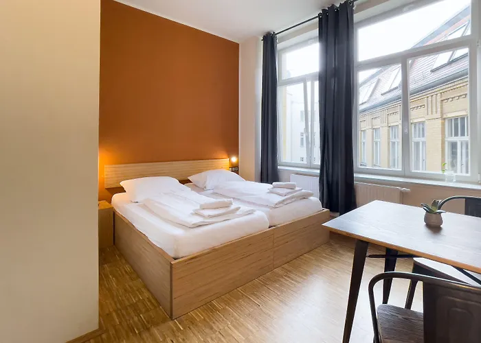 Five Elements & Capsules Hostel *