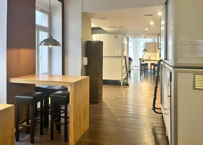 Hostel Five Elements & Capsules Lipsko