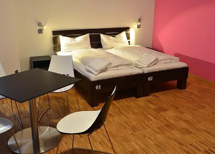 Five Elements & Capsules Hostel Lipsko