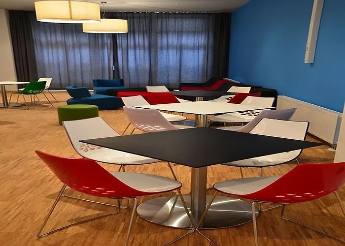 Hostel Five Elements & Capsules Lipsko