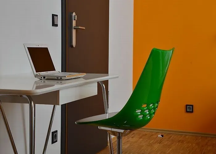 Five Elements & Capsules *