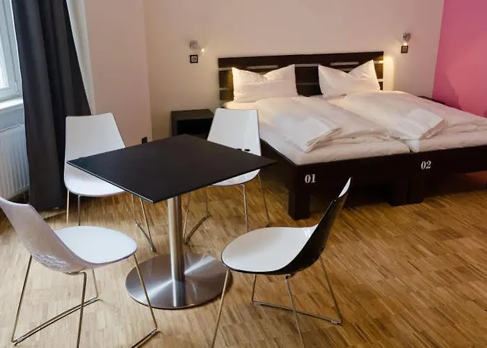 Five Elements & Capsules Hostel